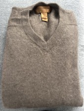 Men  s 100 Cashmere V Neck Sweater Sz XL brown