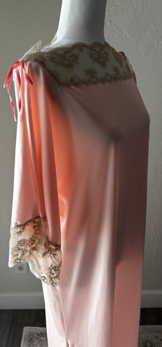 Vintage 1970s Vanity Fair Pink Nylon Satin Nightgown W/ White Lace Trim Sz Small - Picture 15 of 19