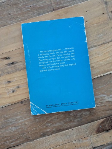 Bed-Knob and Broomstick Book Mary Norton 1971 Disney Rare Vintage Paperback - Foto 2 di 3