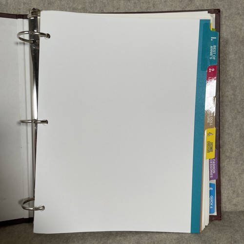 Annie's Attic International Plastic Canvas Club Binder With 124 Patterns - Bild 2 von 24