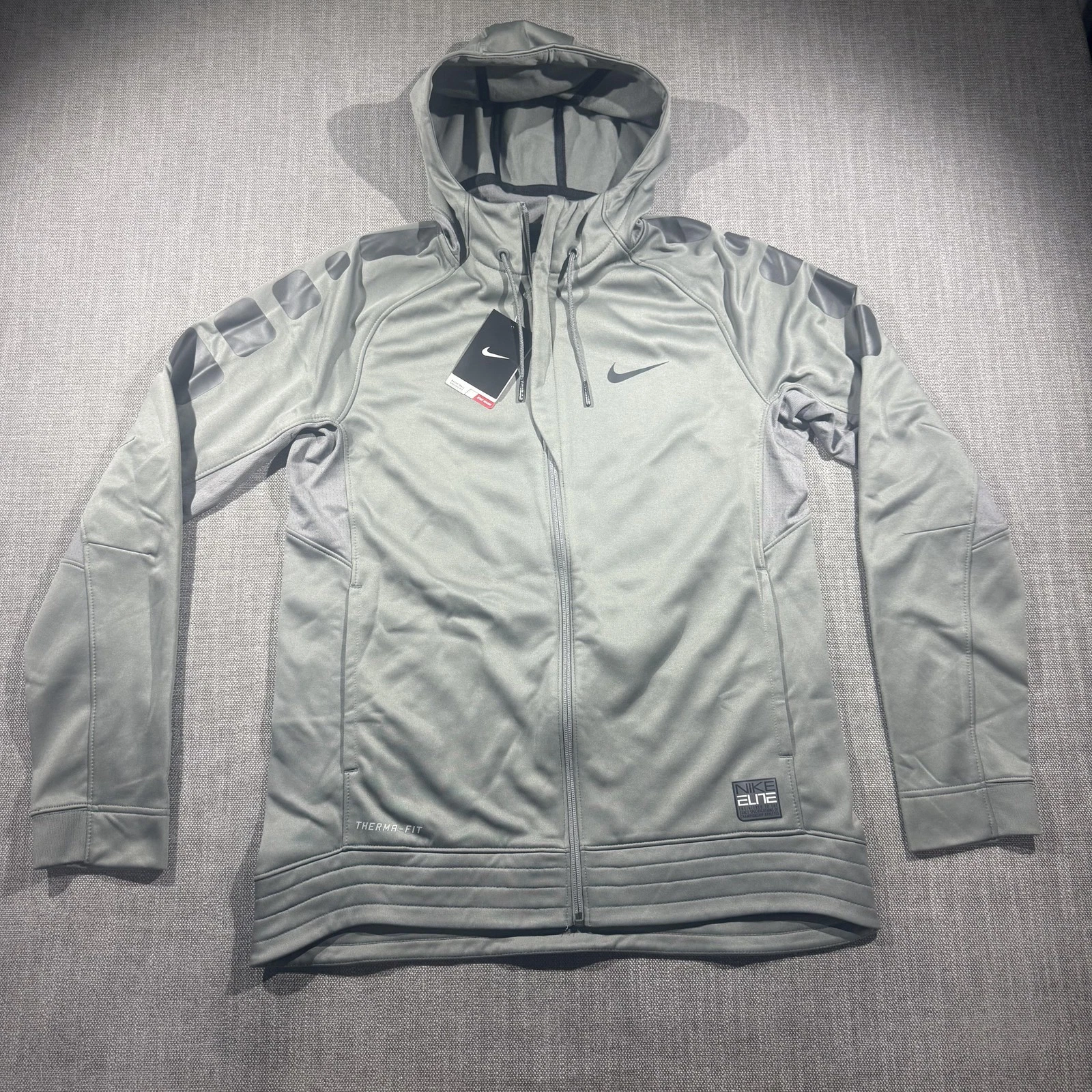 Nike Elite Therma-FIT Hoodie Mens Medium Gray Full Zip Fleece Basketball
Opens in a new window or ta