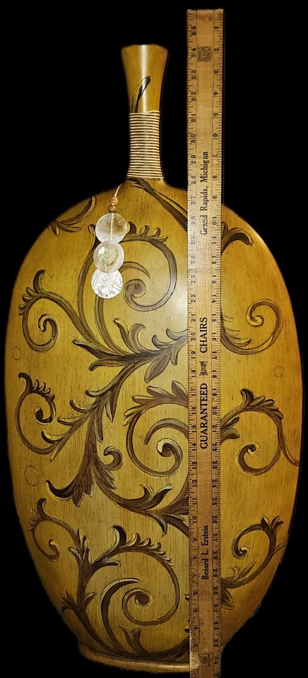 Vaso decorativo de madeira com arte rolada gravada à mão 34 pol. de altura - Imagem 4 de 4