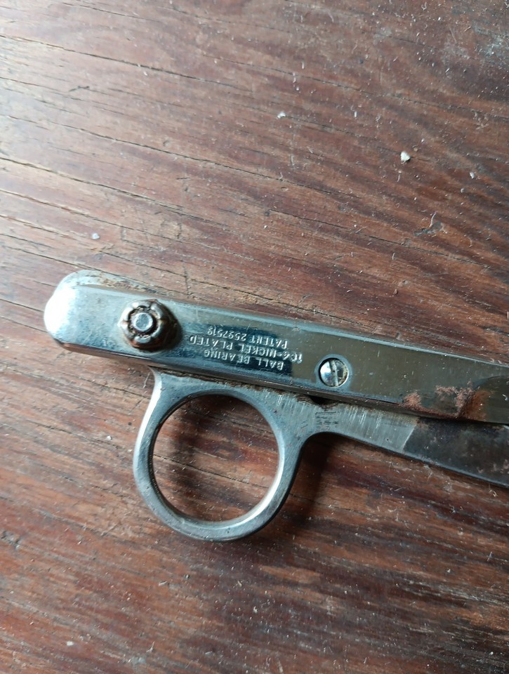 Vtg GOLD SEAL All Metal Ball Bearing Thread Nipper Tool Scissors USA