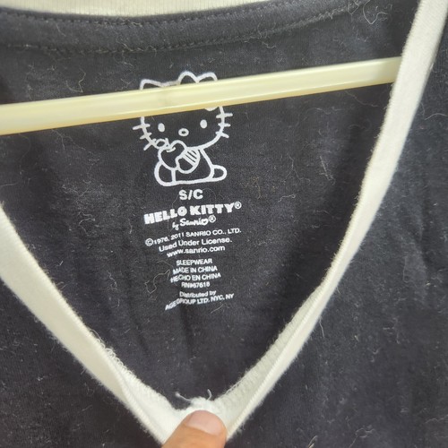 Lot of 3 Hello Kitty Girls Size S/C Tee Shirts - Picture 5 of 7