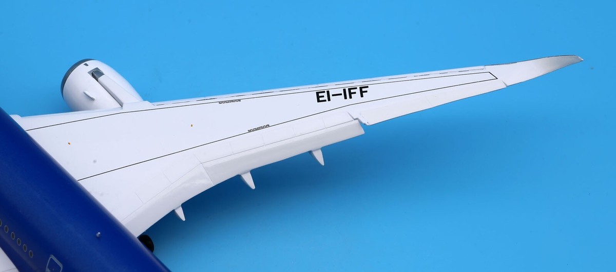JC Wings 1:200 ITA Airways A350-900XWB Diecast Aircraft JC Wings 1:200 ITA Airways A350-900XWB Diecast Aircraft