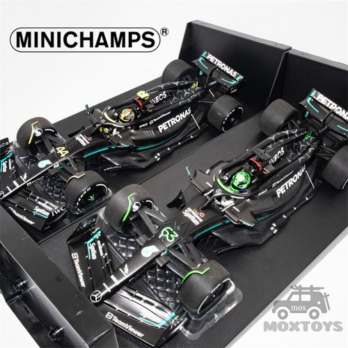 MINICHAMPS 1:18 F1 2023 PETRONAS W14 E PERFORMANCE #63 / #44 Diecast Model Car - Picture 1 of 14