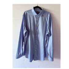 Calvin Klein Men  s Slim Fit Non Iron Blue Dress Shirt 18 36/37