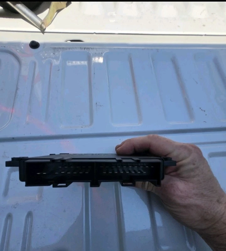 2013 JEEP WRANGLER/DODGE CHALLENGER TRANSMISSION CONTROL MODULE P05150808AB - Image 2 of 2