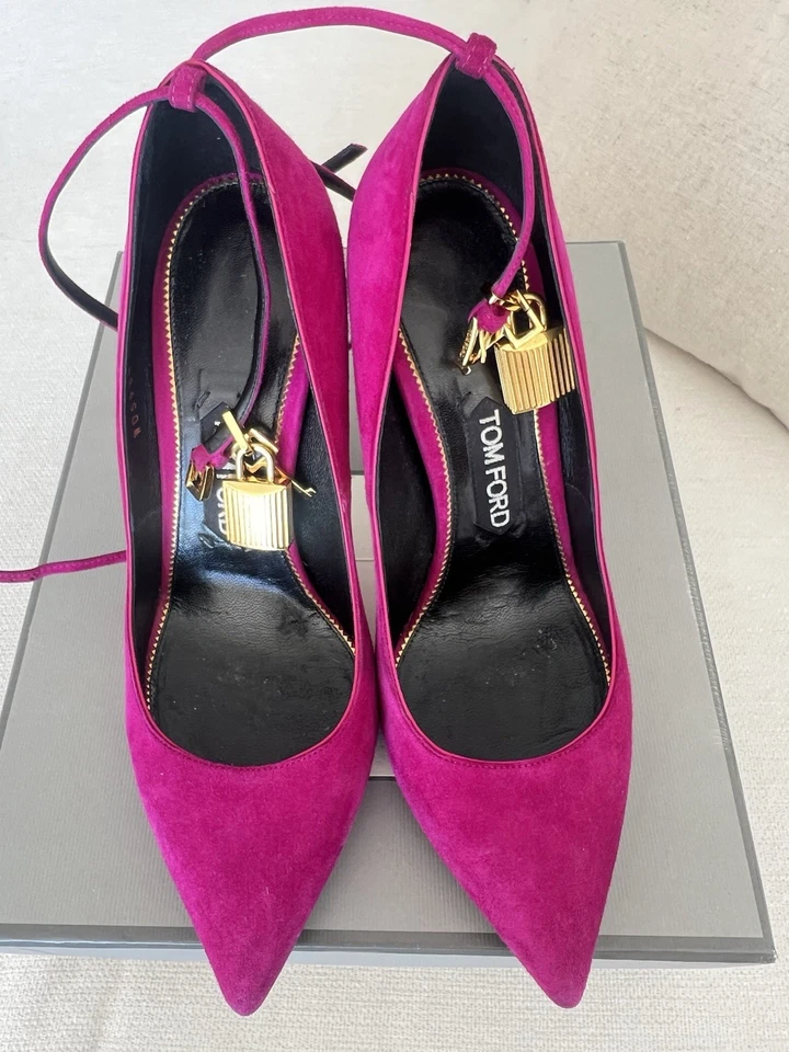 Zapatos de tacón Tom Ford de gamuza rosa 38,5 Foto 2 de 4