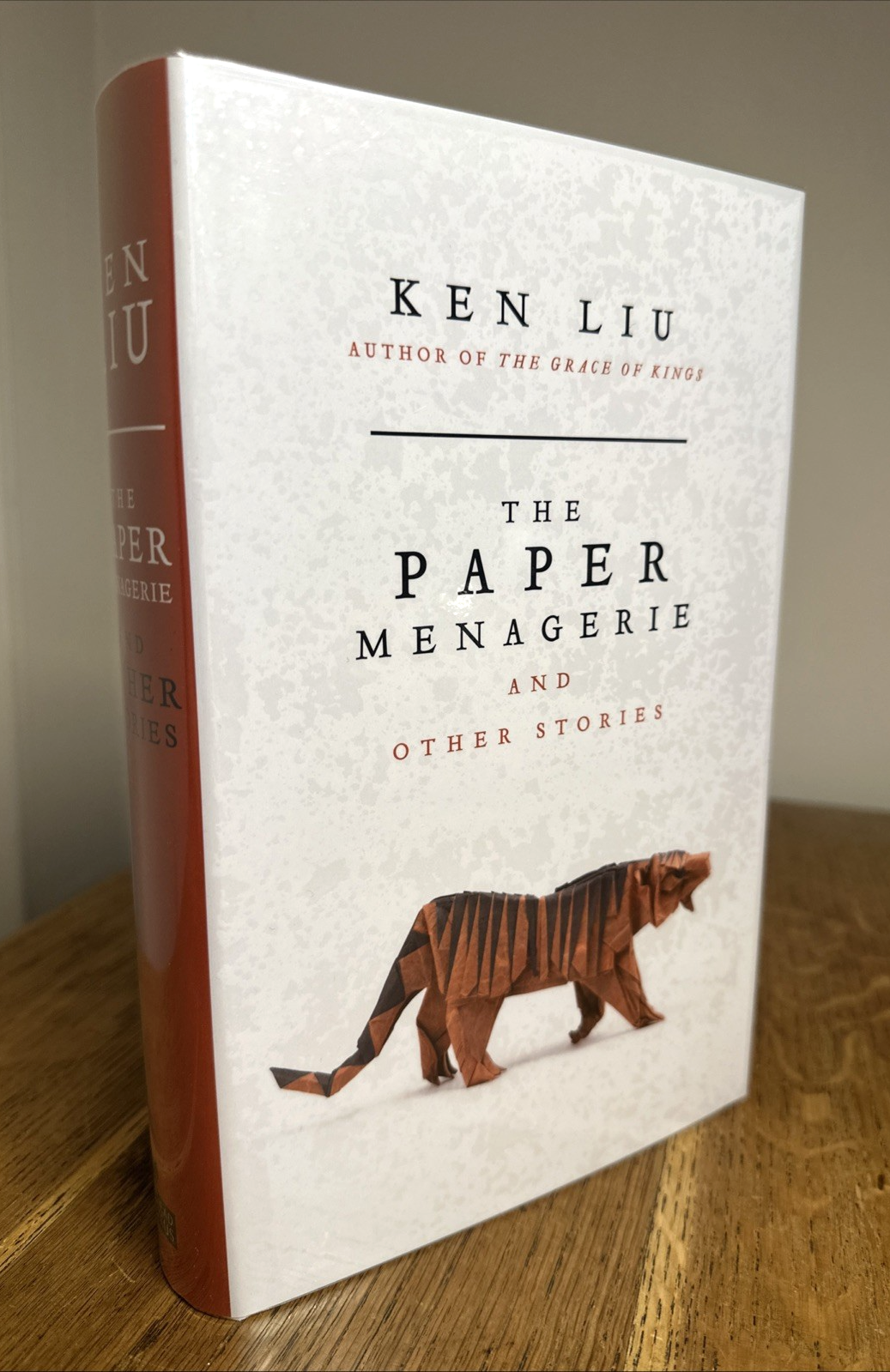 The Paper Menagerie by Ken Liu 2016 SIGNED UK 1st/1st HB Head of Zeus
