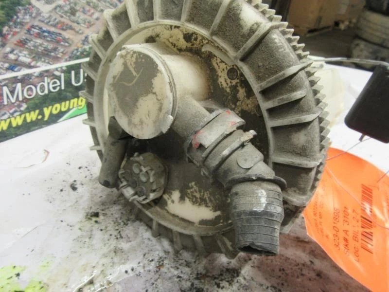 Fuel Pump Assembly Fits 05-08 VIBE 1621232 - Image 3 of 4