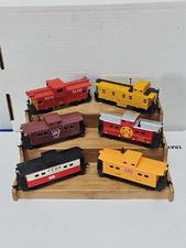 HO Caboose lot of 6 Model Railroad Rolling Stock