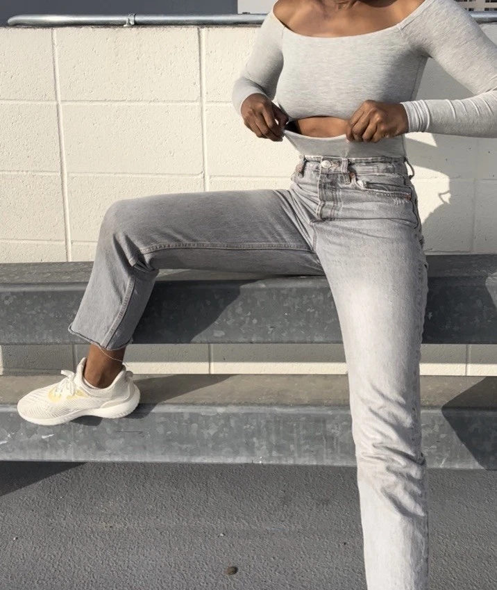 ZARA MUJER JEANS 4 Gris Denim tiro alto botón mosca cinco bolsillos tobillo recto Foto 2 de 4