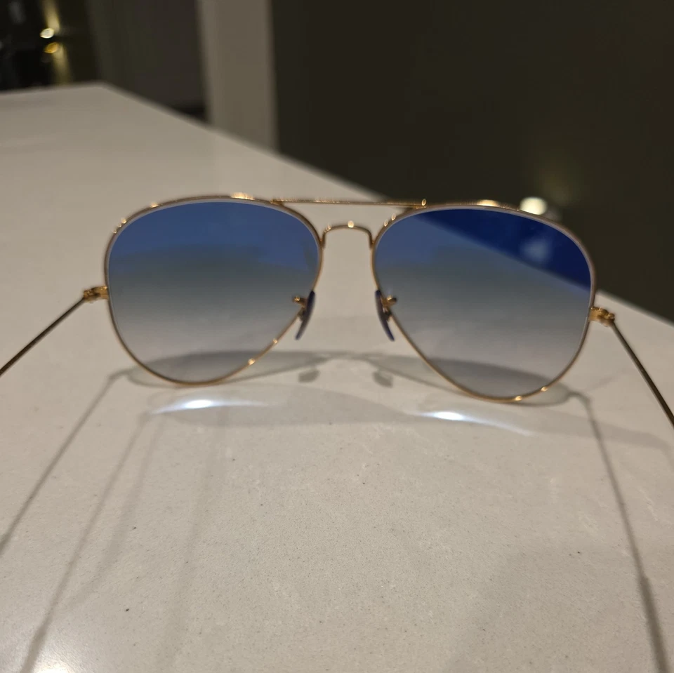 Óculos de sol feminino aviador Ray-ban em estado perfeito - Imagem 3 de 4
