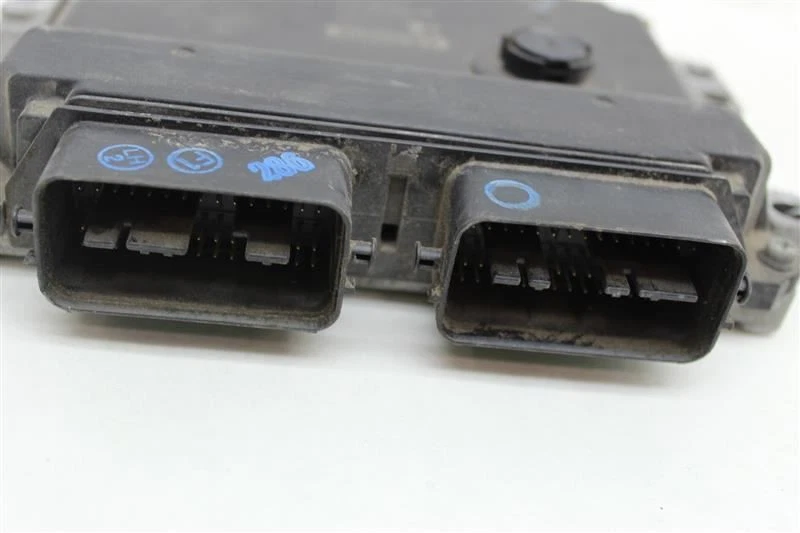 ORDENADOR ECU ECM SUZUKI KIZASHI 2010 10 2011 11 2012 12 3391057L1 1039288 Foto 2 de 4