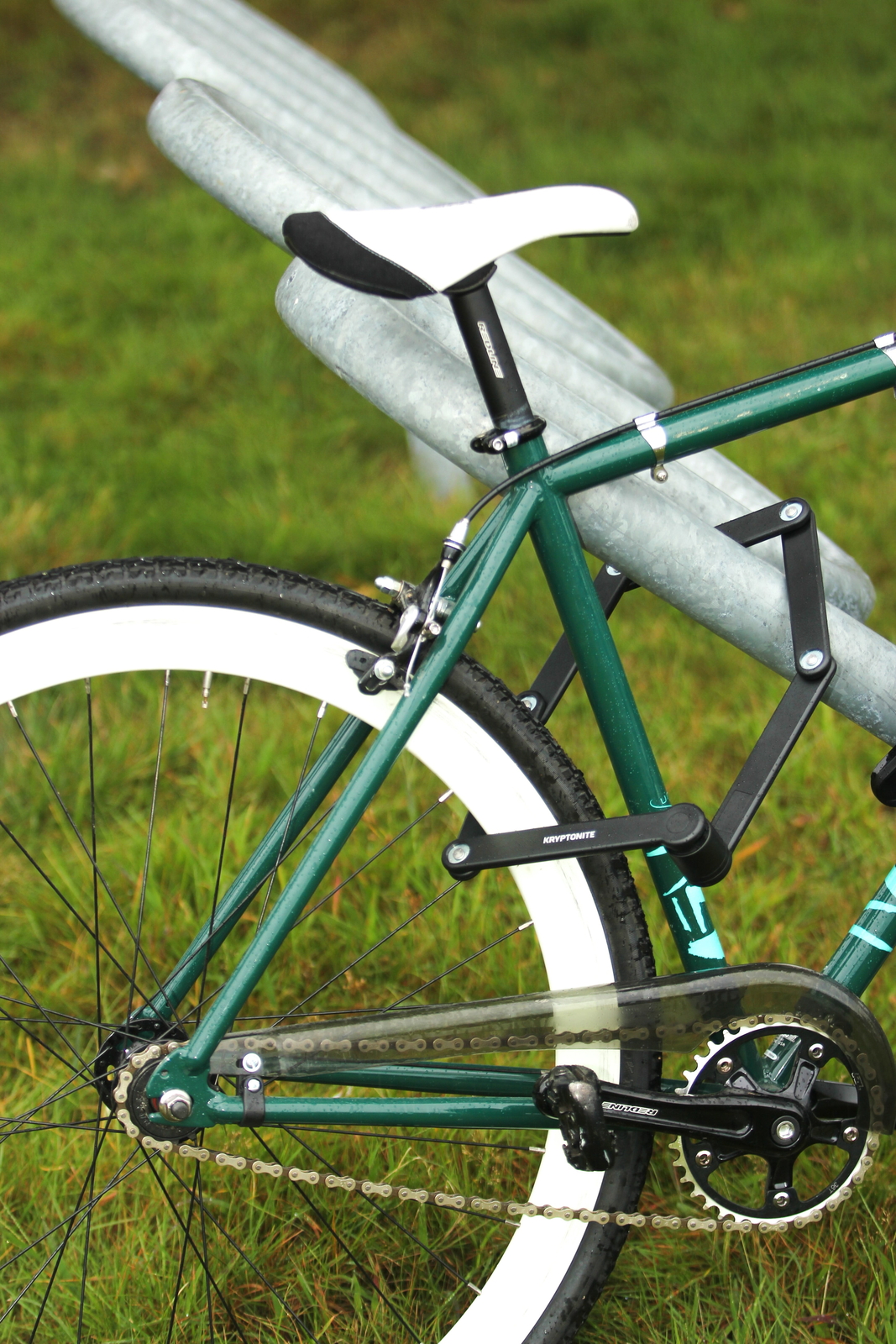 Kryptonite Folding Bicycle Lock, Ultra Compact And Convenient Locking Shape