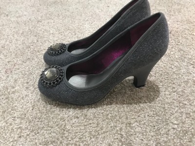 lindsay phillips kitten heel