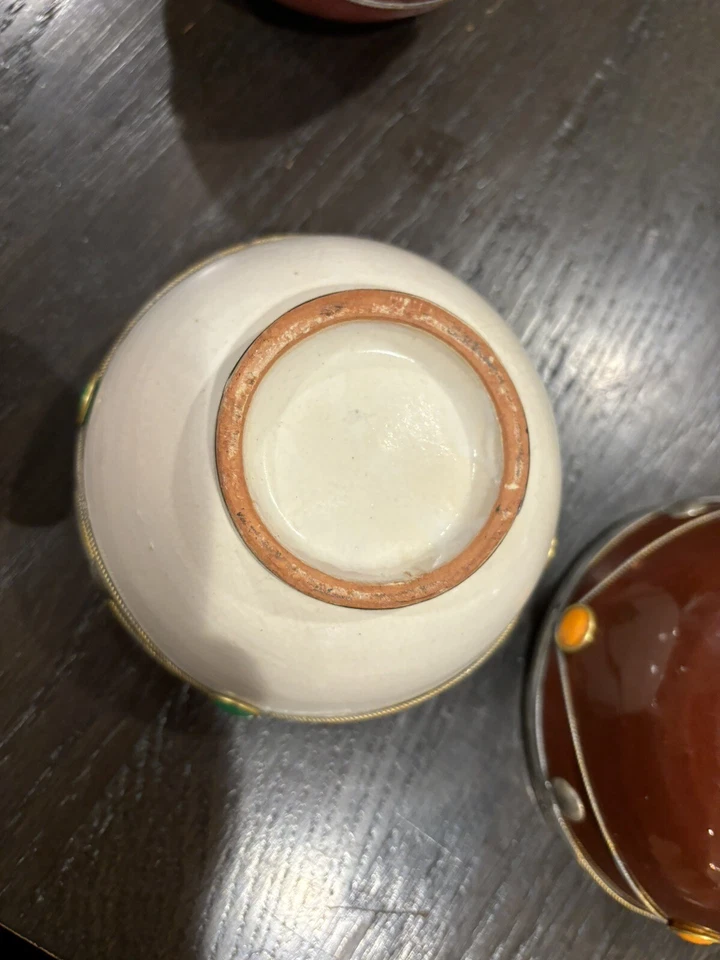 Conjunto de 3 tigelas de cerâmica marroquinas com enfeites de metal - Imagem 3 de 4