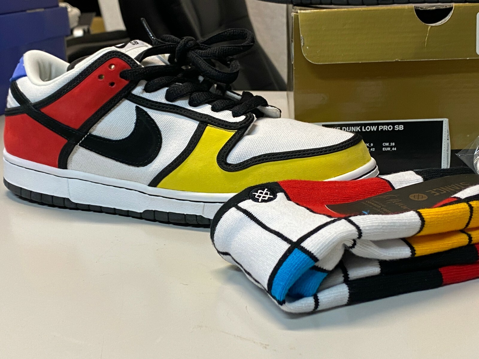 Size 10 - Nike SB Dunk Low Pro Piet Mondrian 2008 for sale online | eBay