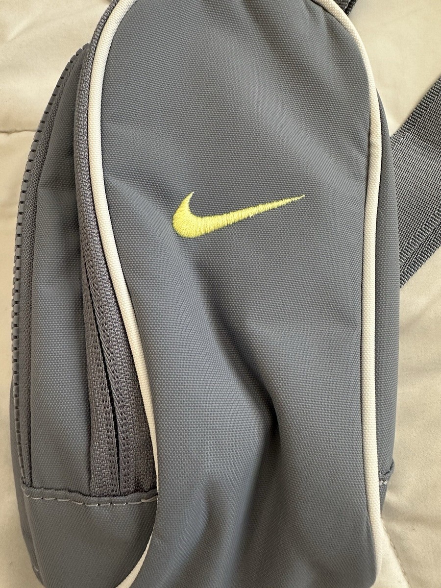 Nike Sportswear Essentials Mini Crossbody 61 Cubic In Sling Blue