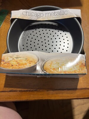 Chicago Metallic Deep Dish 7” Pan's Set Of New
