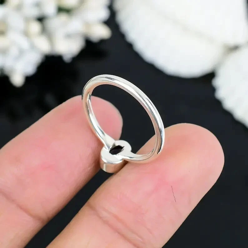 Real 950 Platinum Bezel Set Pretty Ring With Purple Oval Cut Simulated Amethyst - Image 4 of 4