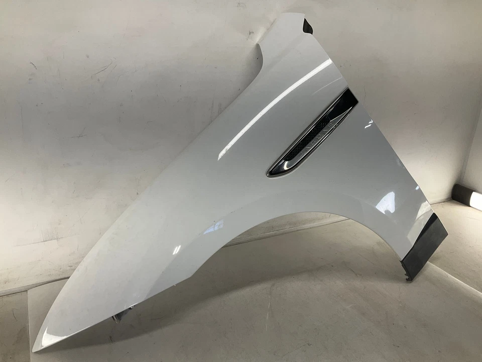 Guardabarros delantero izquierdo Jaguar F-Pace 17-22 blanco OEM Foto 2 de 4