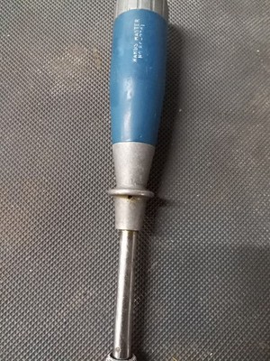 Vintage Wards Master Quality Screwdriver (No. 84-3741) Blue