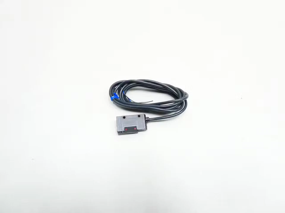 Omron E3S-R81 Photoelectric Switch 10-30v-dc - Image 4 of 4