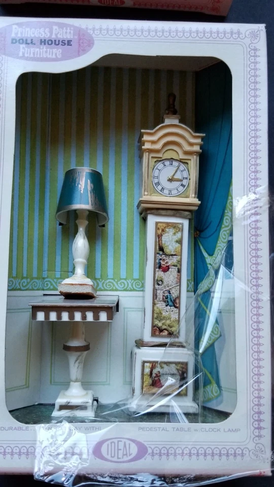 DE COLECCIÓN 17 PIEZAS MUEBLES PEQUEÑA PRINCESA ~SILLA~PANTALLA~RELOJ DE PECHO CHIMENEA ECT Foto 2 de 4