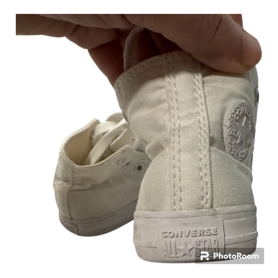 Top alto blanco monocromo Converse Chuck Taylor All Star talla 5 niño pequeño Foto 4 de 4
