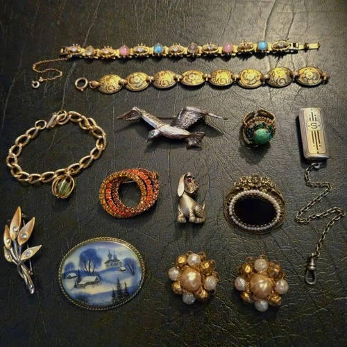 Mixed Lot VTG Estate Gold Costume Jewelry GF Silver Brooch Ring Charm Bracelet