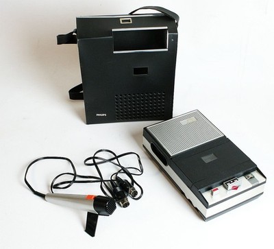Vintage Philips Kassettenrekorder -Diktiergerät mit original Tasche und Mikrofon