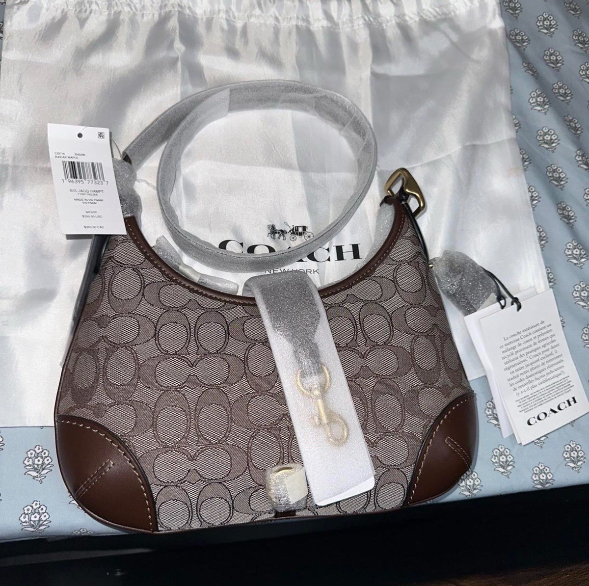Coach Hamptons Hobo Bag in Signature Jacquard - Style No