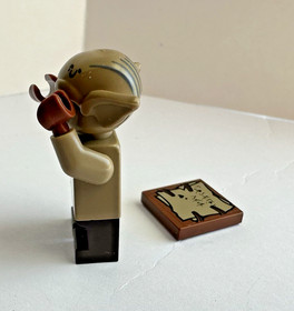 LEGO The Hobbit GOBLIN SCRIBE Minifigure w/ Orcish Runes 79010 LoTR