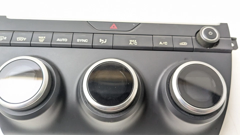 JAGUAR E-PACE X540 AC AIR CON HEATER CLIMATE CONTROL SWITCH PANEL 2018 - Image 3 of 4