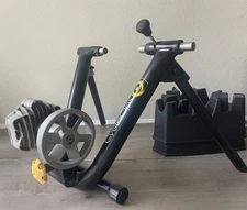 CycleOps Fluid2 Indoor Bike Trainer Mountain Bike Road Racing W/ Climbing Block