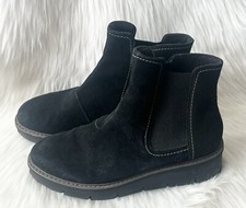 Clarks Sz 9 Womens Black Airabell Suede Lightweight Boots Booties Wedge Heel
