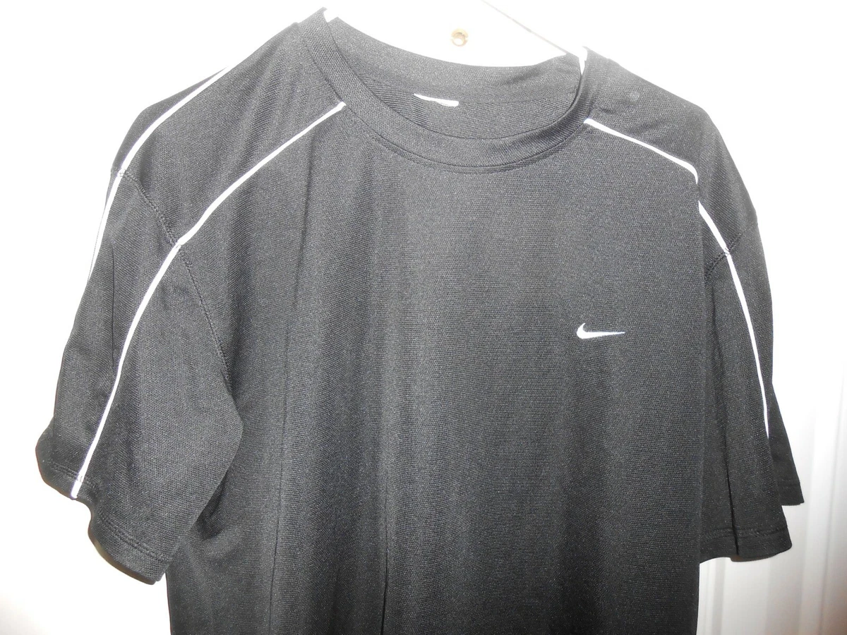 t shirt nike blanc et noir