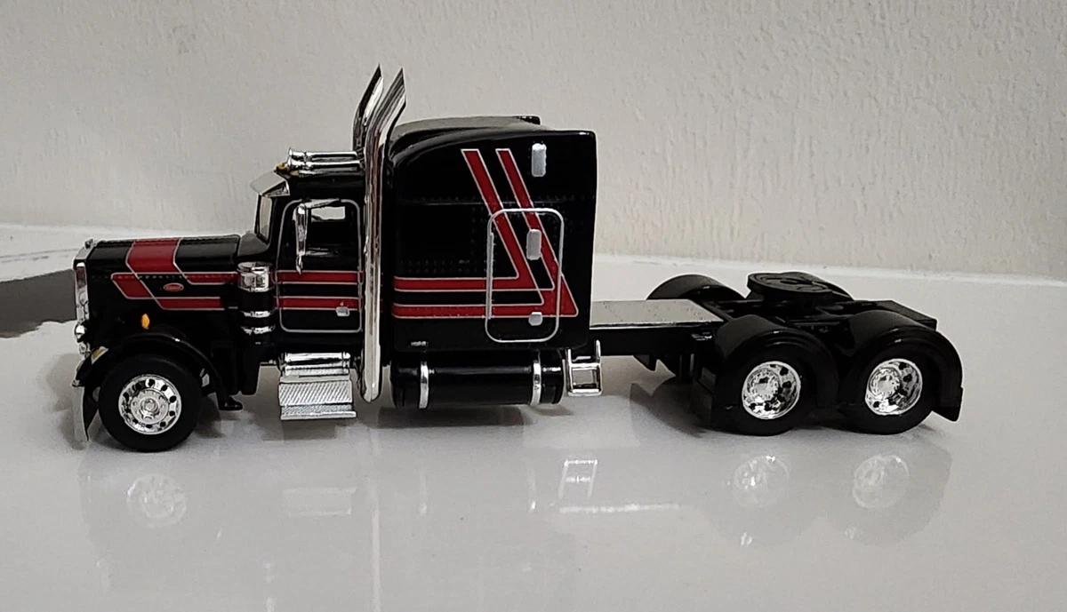 DCP製Peterbilt レッカー車 ミニカー DCP製Peterbilt レッカー車