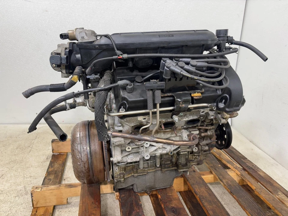 2001-2003 Ford Taurus SES 3.0L Engine Assembly OEM - Image 2 of 4