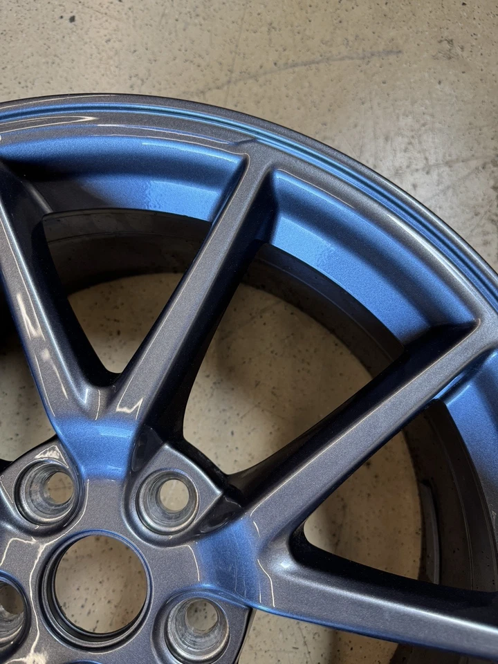 Tesla Model 3  2021  18 x 8.5 OEM  Charcoal  Rim Wheel  104426100A 95159 W11073 - Image 2 of 4
