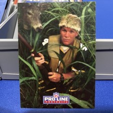 The Epic Story of Brett Favre's Streak Told Through Football Cards 47