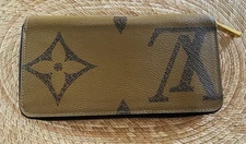 Louis Vuitton Giant Monogram Reverse Canvas Zippy Wallet