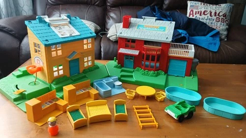 Vintage Fisher Price Neighborhood Near Complete Set 1989