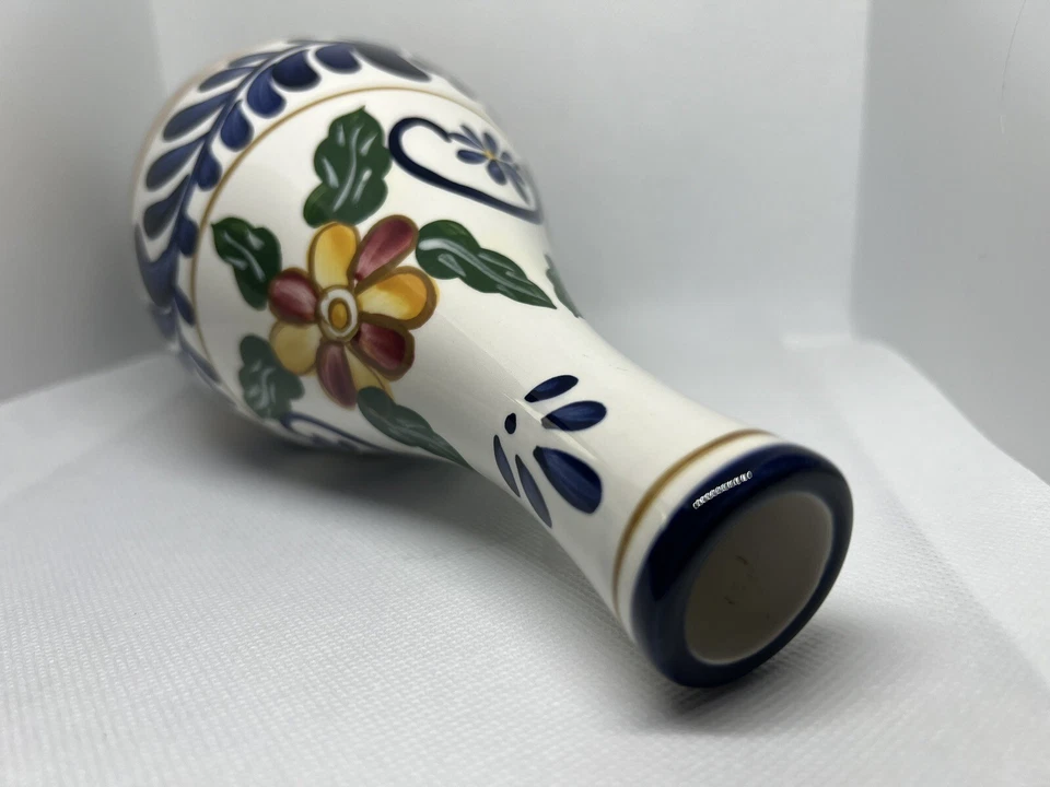 Vaso de cerâmica vintage Talavera de mesa ilimitado pintado à mão flores 9” de altura - Imagem 2 de 4