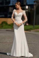 Elegant Mermaid Satin Wedding Dress Scoop Neck Long Sleeve Appliques Bridal Gown