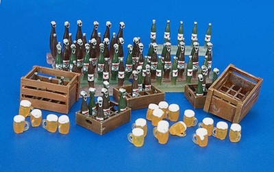 Plus Model 220 Bierkasten Flaschen Gläser 1:35 Zubehör Diorama Zivil