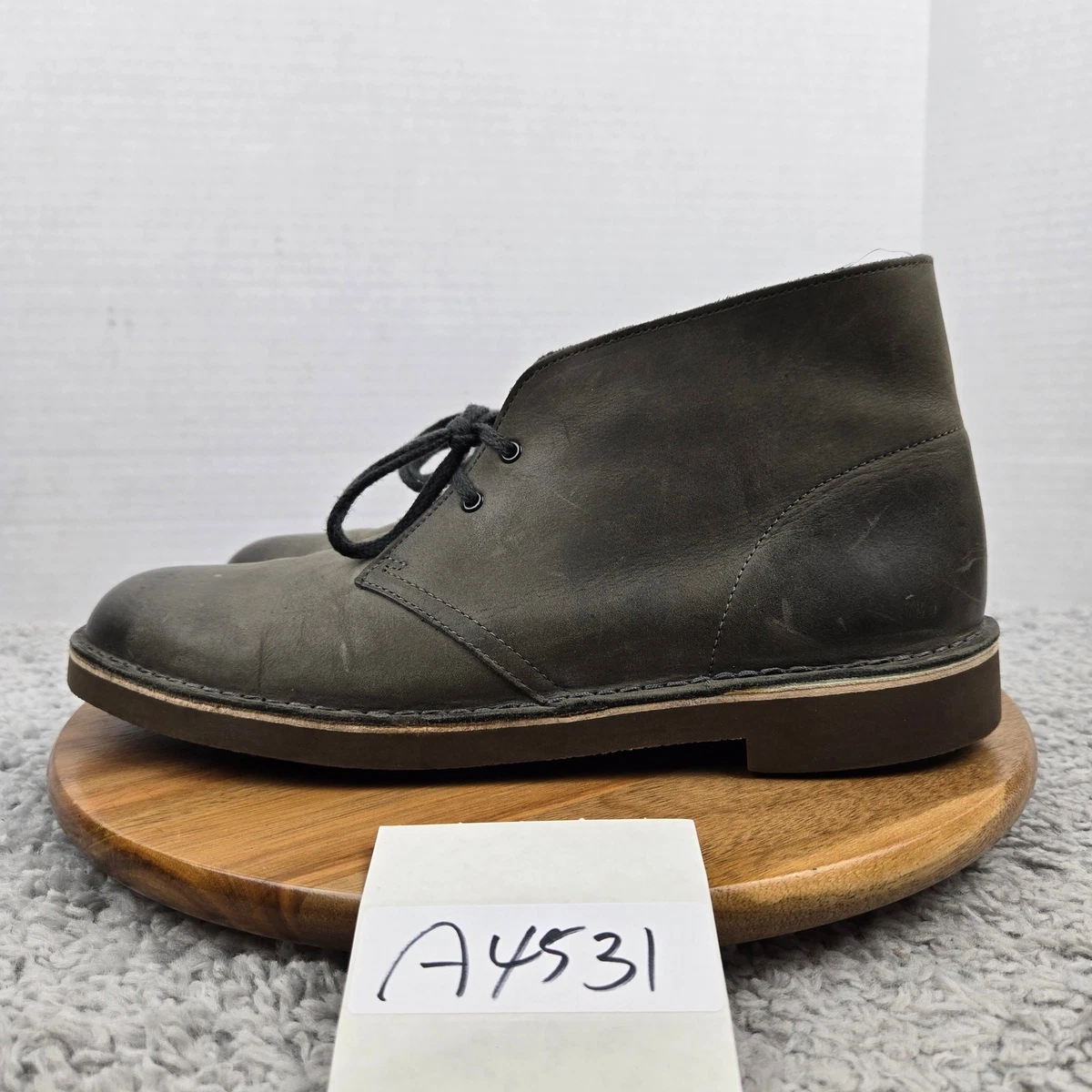 Clarks Bushacre 2 Desert Boots Mens 11.5 Grey Distressed Leather Chukka 26113054 Clarks Chukka Men Bushacre Grey Ombre Leather Desert Boots  main image 3