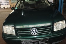 Motorhaube ( Lakierbedürftig ) VW Bora 1.9 TDI 1 J Farbe Brightgrün Perl (C6M)